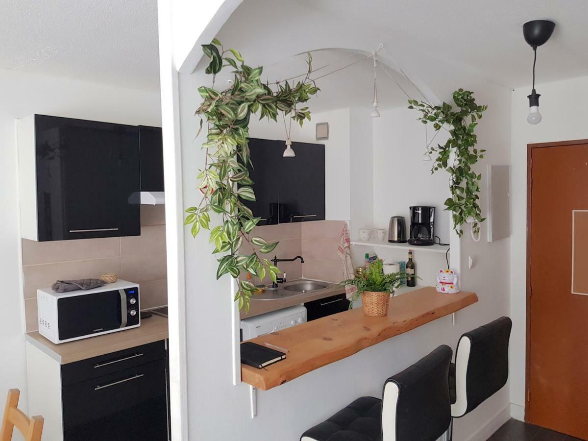 Au Petit Thai - T2 Avec Balcon - Montpellier Centreアパートメント エクステリア 写真