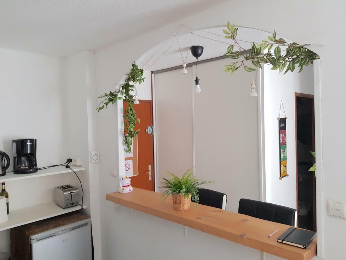 Au Petit Thai - T2 Avec Balcon - Montpellier Centreアパートメント エクステリア 写真